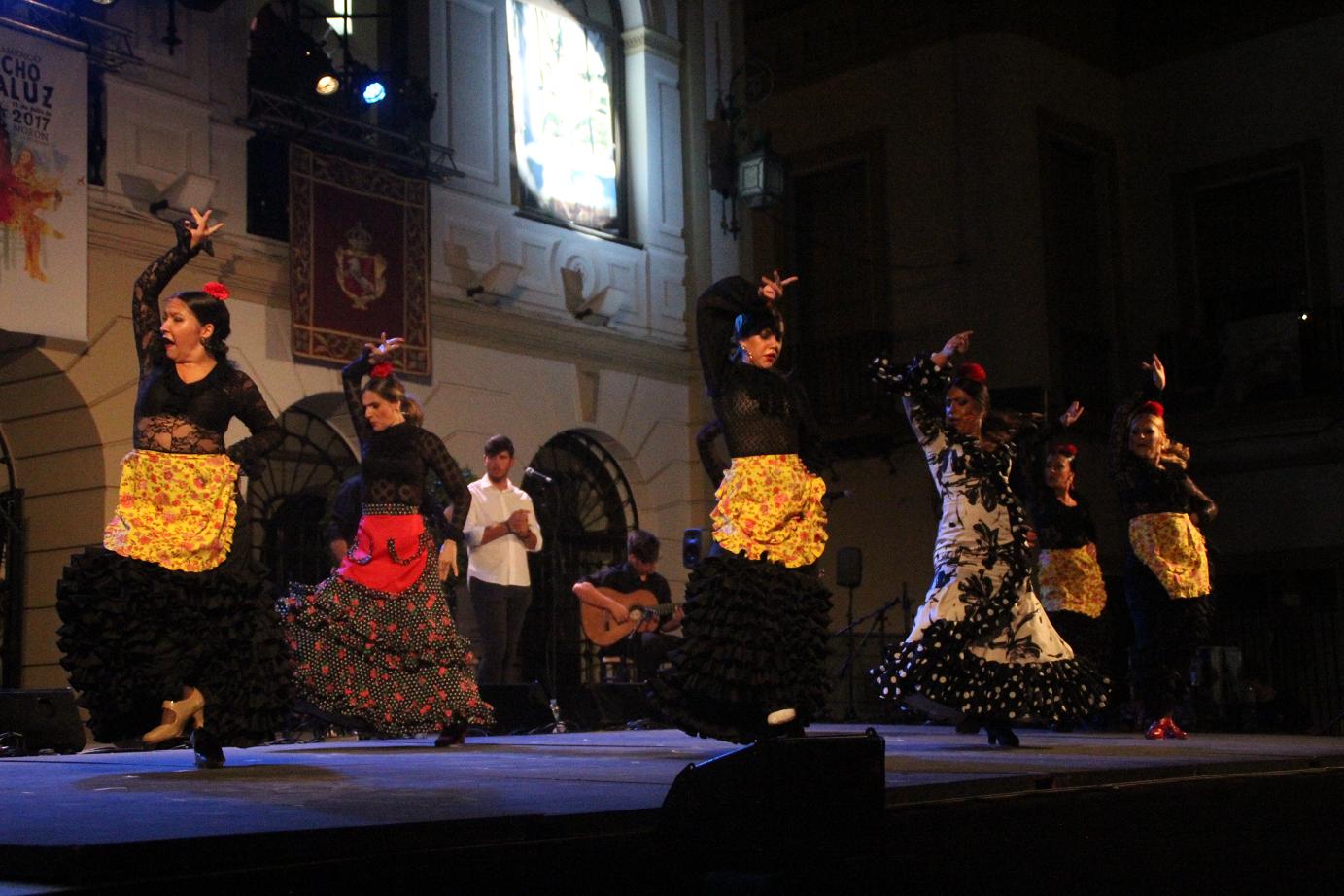   Alumnas de la Escuela Municipal de Baile Flamenco